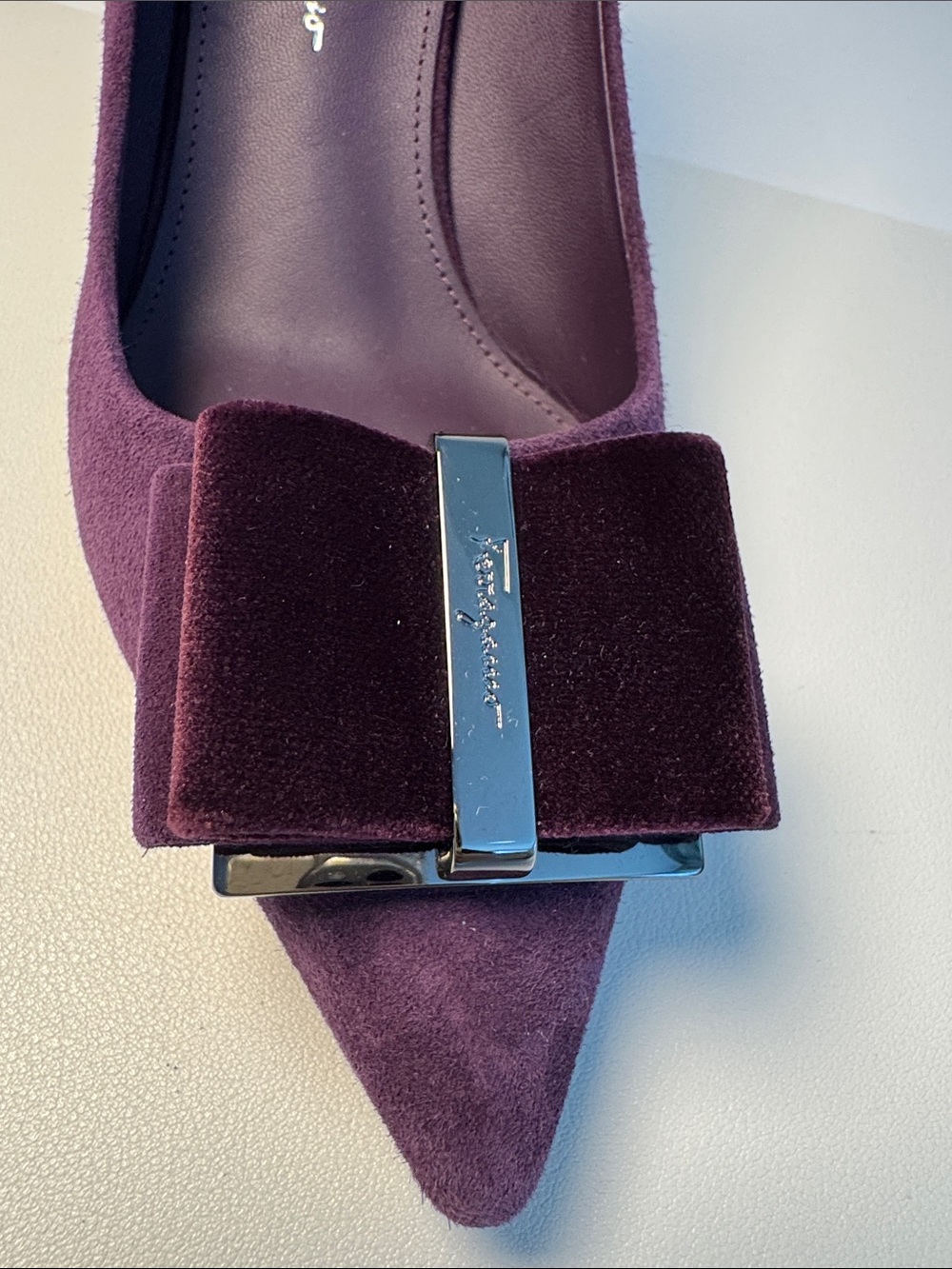 Salvatore Ferragamo Plum Suede Pointed Toe Bow Heels- SIZE 9B